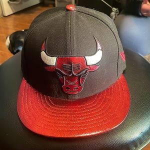 New Era SnapBack Chicago Bulls with Metallic Red brim and Logo